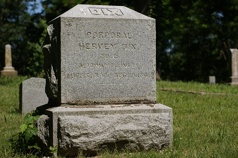 Photograph of a headstone at forest-llewellyn cemetery